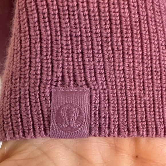 Lululemon Merino Wool Blend Crewneck Sweater in Velvet Dust Size 6 - Picture 4 of 4